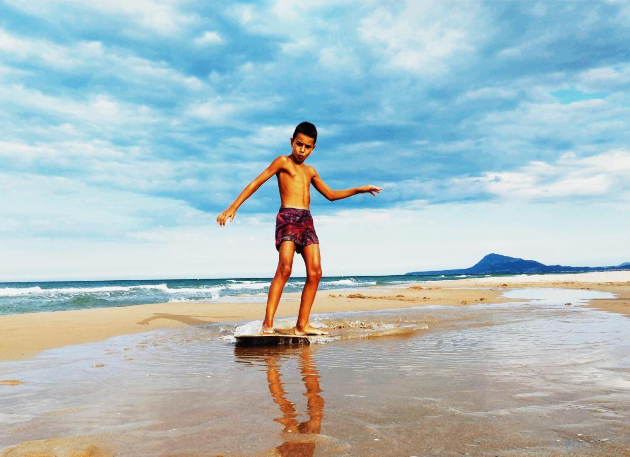 Hello Piles Beach Javier 외부 사진